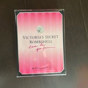 Victoria’s Secret Bombshell new in sealed box